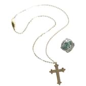 Collar y anillo de Angelica Cross Piratas del Caribe